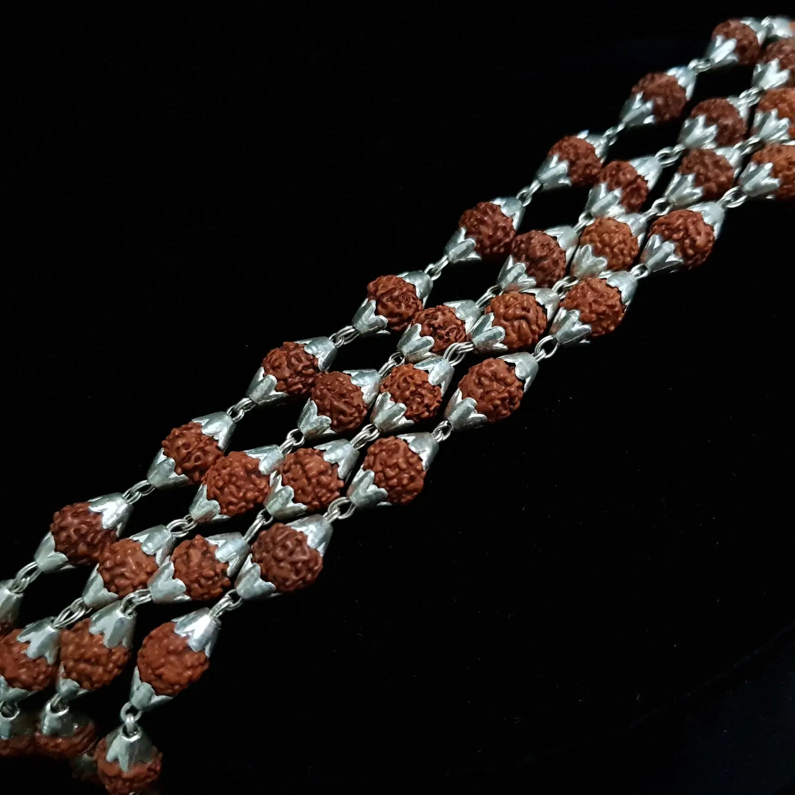 5 Mukhi Silver Wired Rudraksha Mala - Image 3