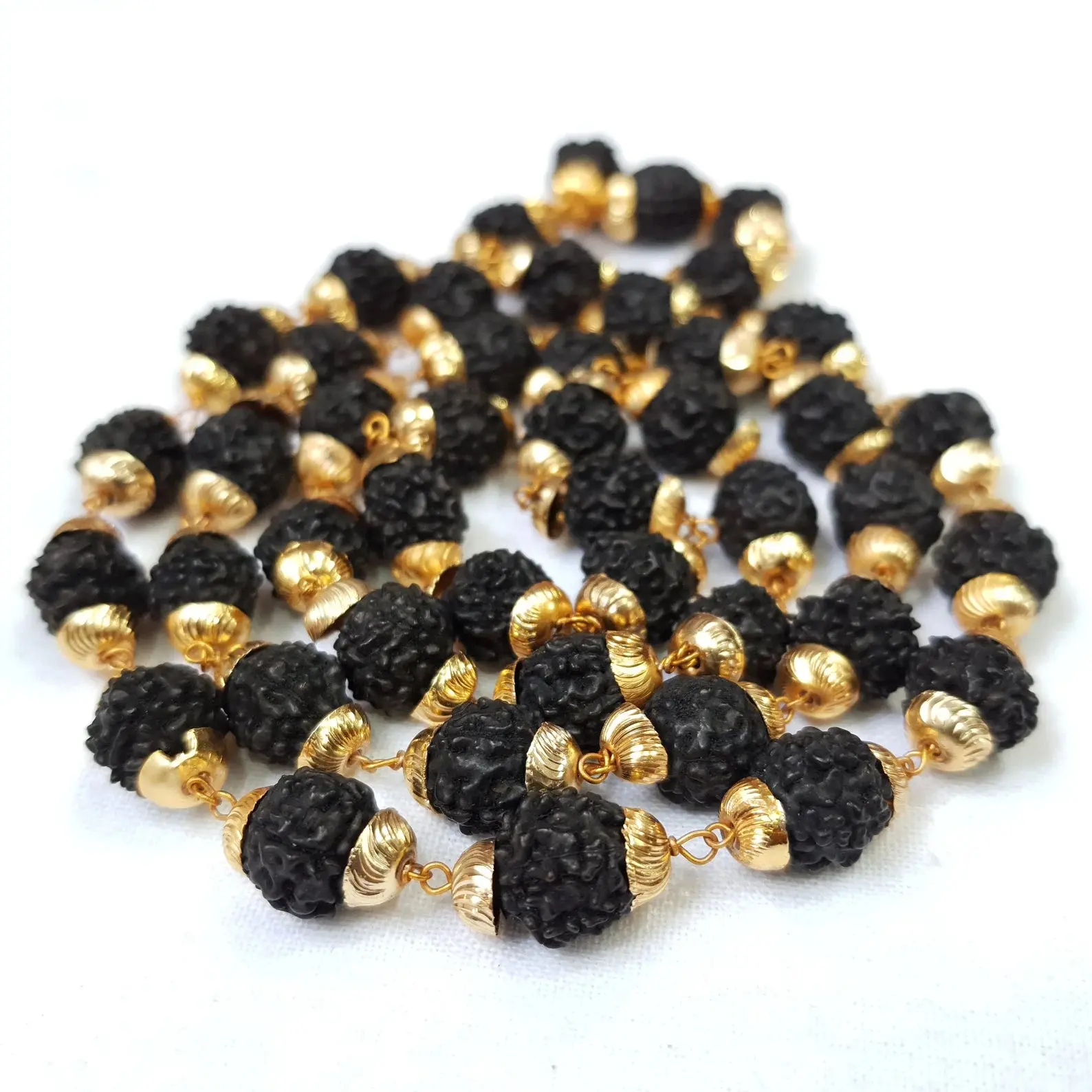 Panch Mukhi Rudraksha Mala 9mm Round Rudraksha mala 5 Mukhi Rudraksha Beads mala in Golden Cap for Prayer Jap Mala & Meditation - Image 4